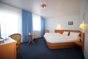 Отель Hotel Garni Eden  Меерсбург